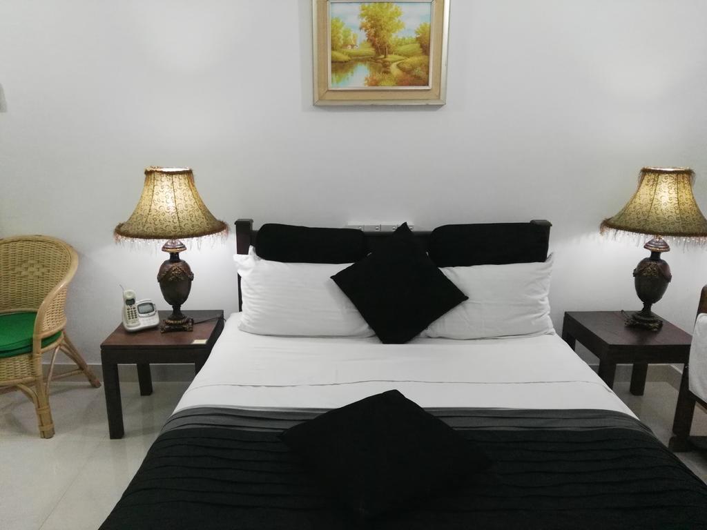 Anna Shanthi Villa Kandy Dış mekan fotoğraf