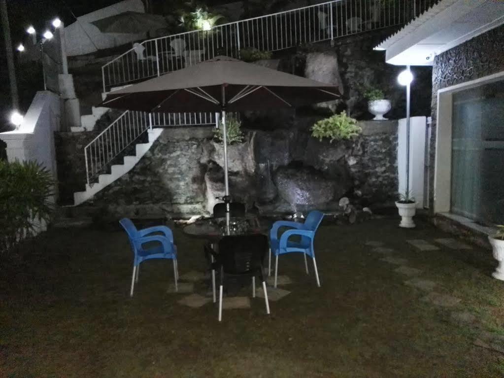 Anna Shanthi Villa Kandy Dış mekan fotoğraf