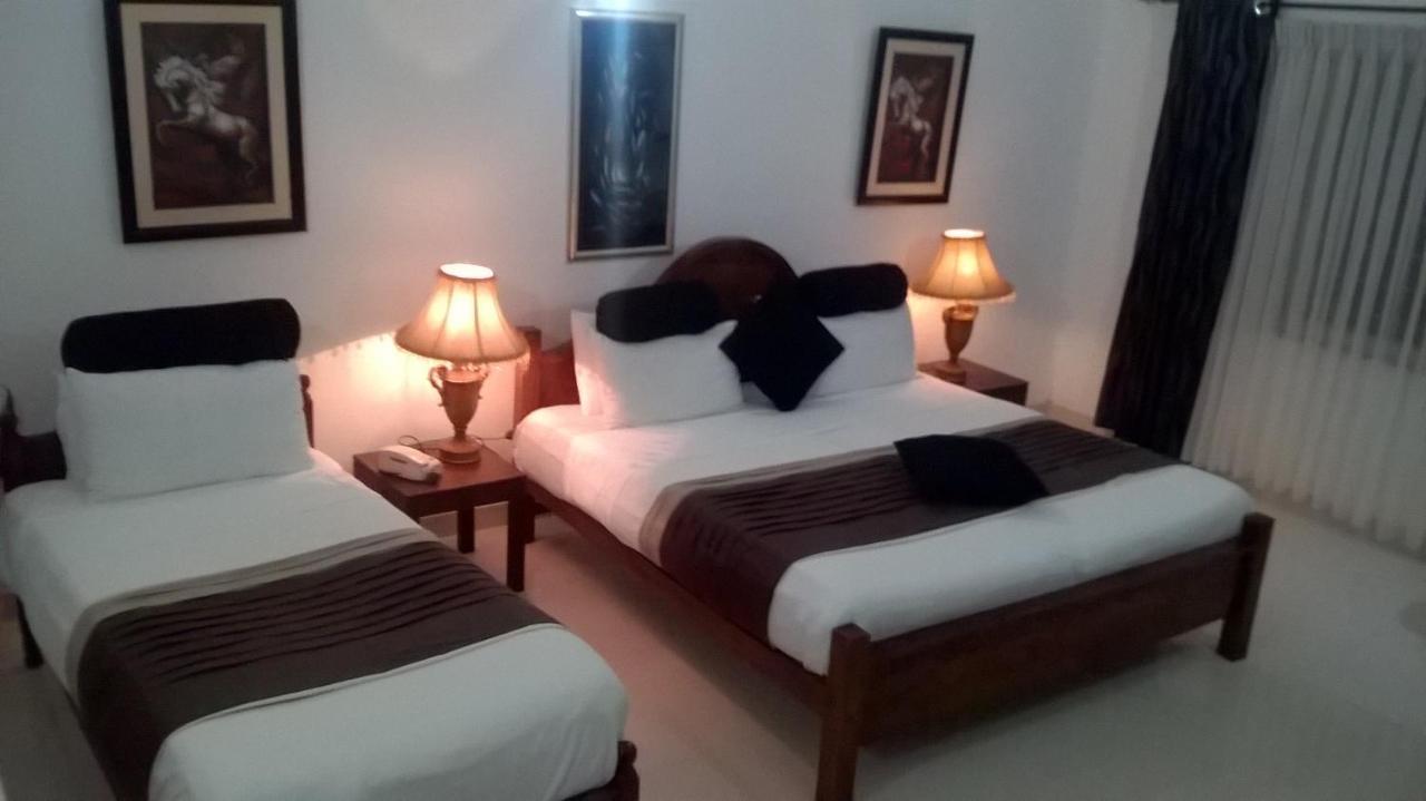 Anna Shanthi Villa Kandy Dış mekan fotoğraf