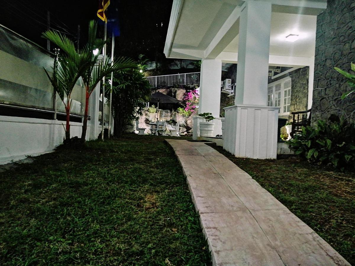 Anna Shanthi Villa Kandy Dış mekan fotoğraf